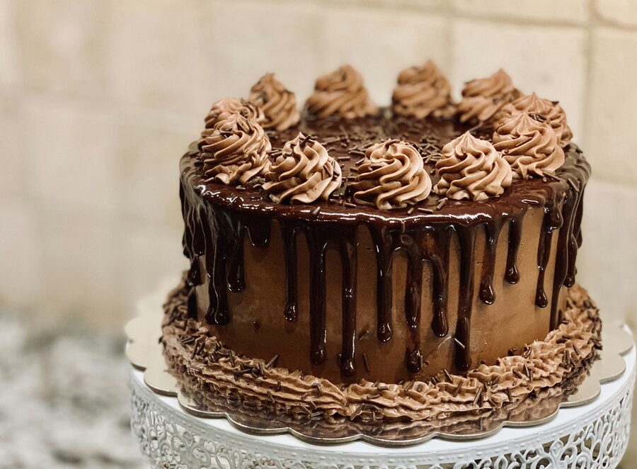 Eggless chocolate celebration cake